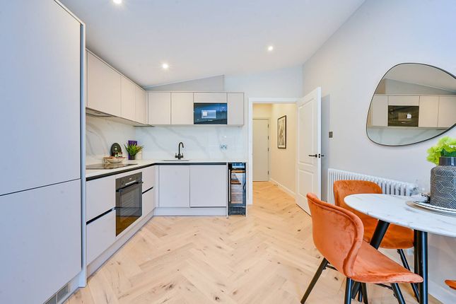 Flat for sale in Inglis Road, Ealing Common