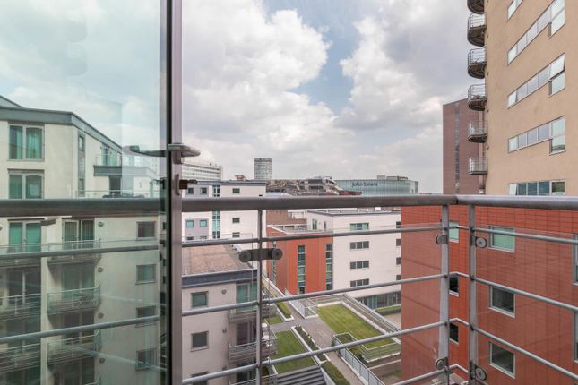 235, Orion, Birmingham photo 4