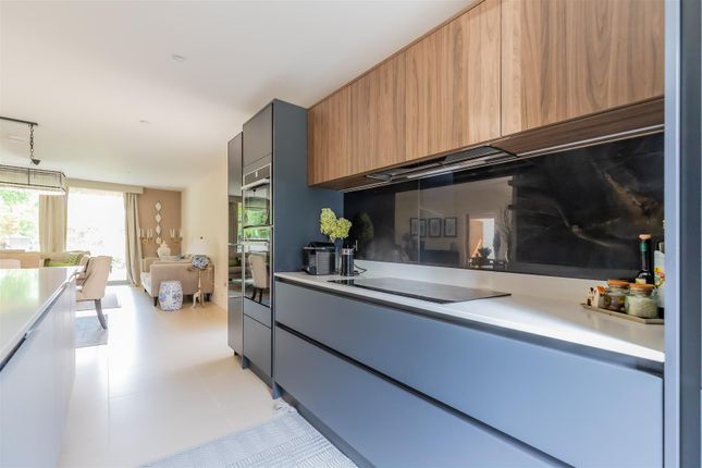 11 Great House Farm, Michaelston Road, Cardiff photo 4