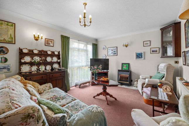 32, Bradbury Road, Daventry photo 3