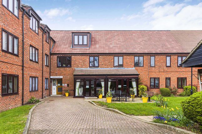 Flat for sale in Ashley Court, Hatfield