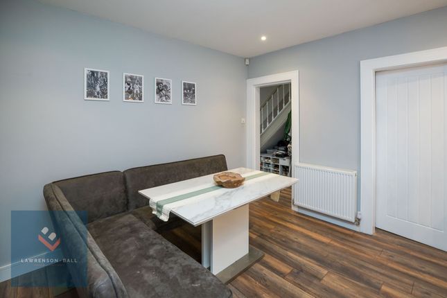 28 Robin Hood Lane, Frodsham photo 4