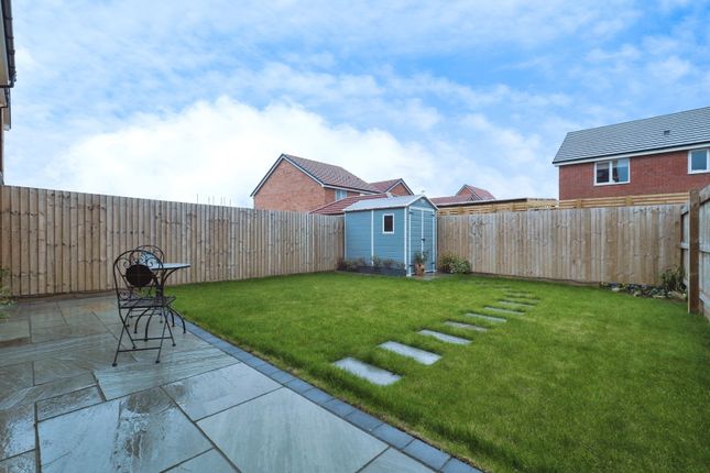 55, Burrows Drive, Nottingham photo 4