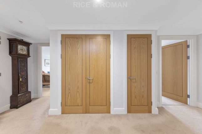 Flat for sale in Rise Road, Ascot