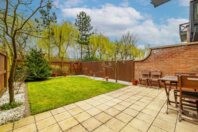 87, Park Lane, Burton Waters, Lincoln photo 2