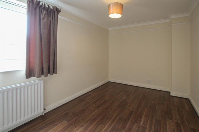 14, Beaufort Court, Haverhill photo 4