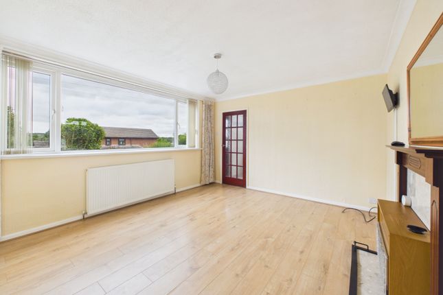 44, Northwood Falls, Leeds photo 3