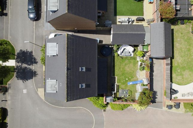 83, Larkspur Drive, Burgess Hill photo 4