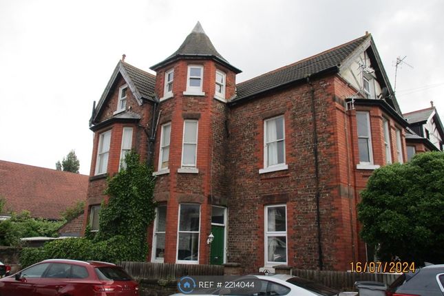 Flat to rent in Westbourne Road, Wirral