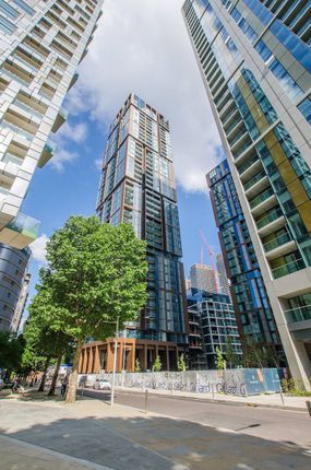 Thumbnail Flat for sale in Maine Tower, Canary Wharf, London