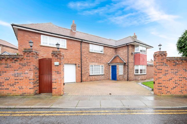 Detached house for sale in Cygnet House, 15 Swan Street, Bawtry, Doncaster, South Yorkshire