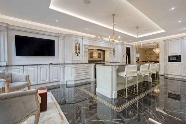 Stunning 4-Bedroom Detached Home With Luxurious Finishes &amp; Spacious Annex