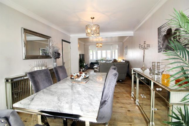 18, Gloucester Gardens, BARNET photo 4