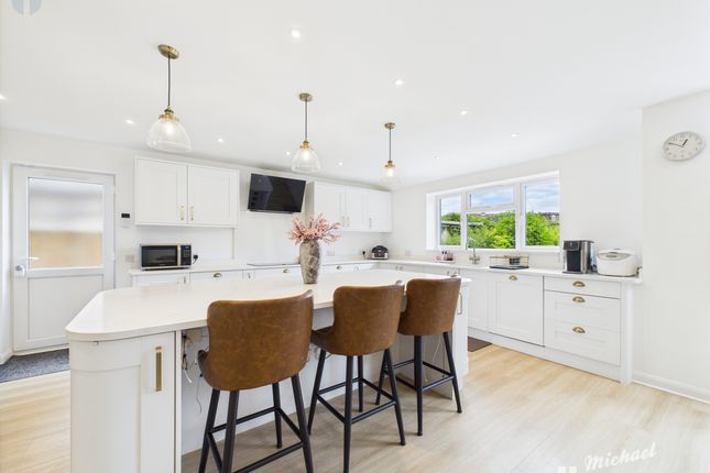 15 Northumberland Avenue, Aylesbury photo 4