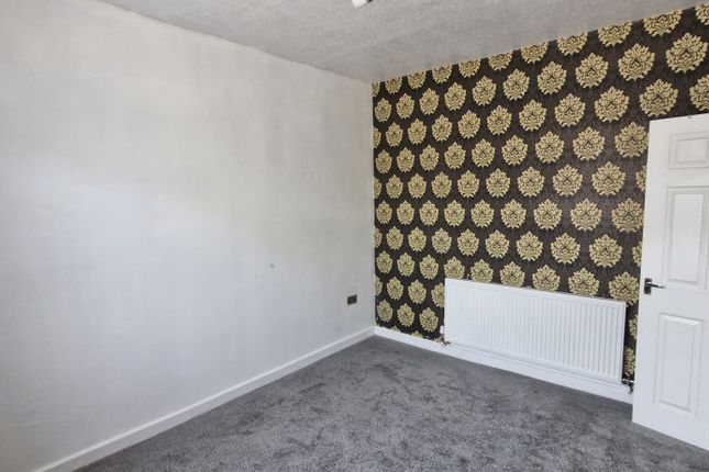 16, Castle Street, Bolton photo 3