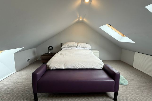 Lndn-Che496 81 Chestnut Avenue,, Forest Gate, London photo 3