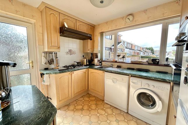 Detached house for sale in Willow Close, Bedworth