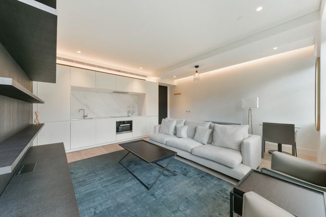 Flat to rent in Asta House, 65 Whitfield Street