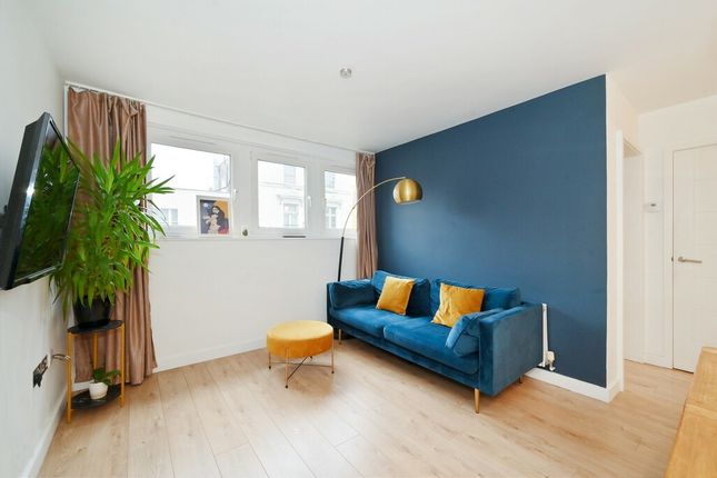 Flat to rent in Fulham Road, Chelsea