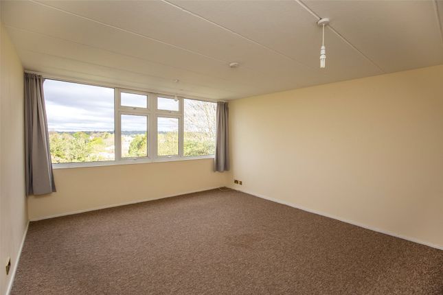 Flat for sale in Howecroft Court, Eastmead Lane, Bristol