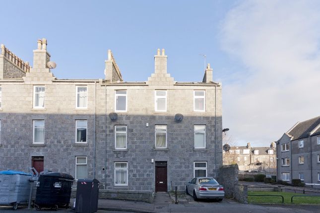 Flat to rent in St. Peter Street, Old Aberdeen, Aberdeen