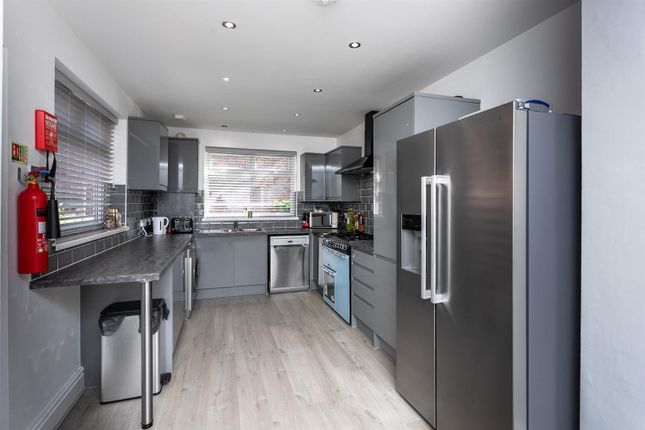 Hall Road, Manchester photo 4