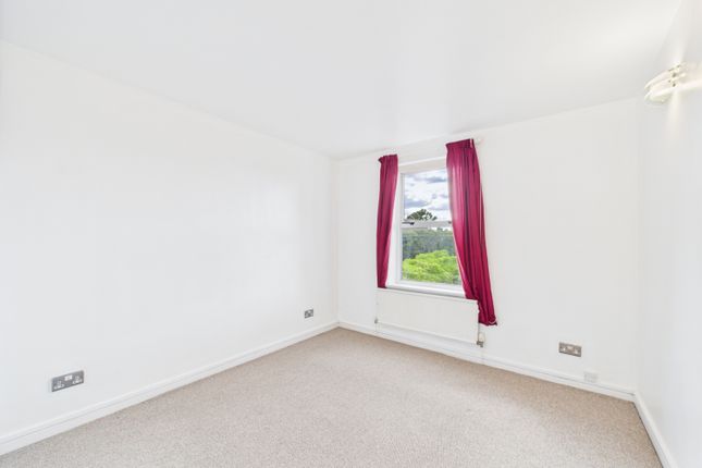 4, Codenham Lodge, Cheltenham photo 4