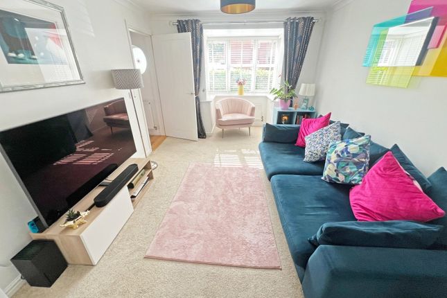 29, Harker Drive, Coalville photo 3