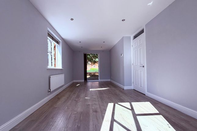 3, Sturmer Court, West Malling photo 4