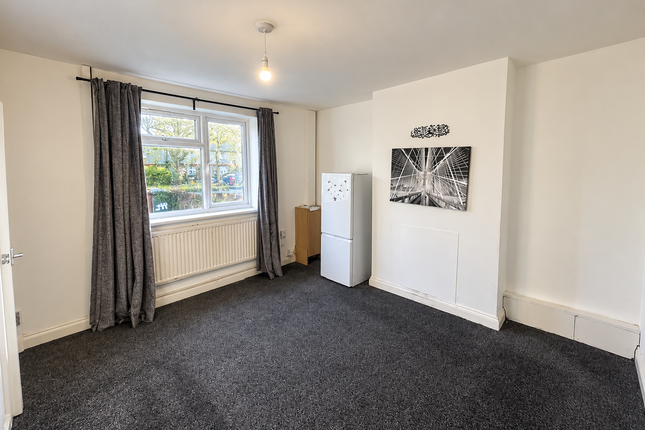 Northern Road, SLOUGH photo 3