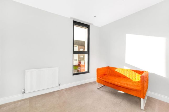 Flat to rent in Comerford Road, Brockley, London