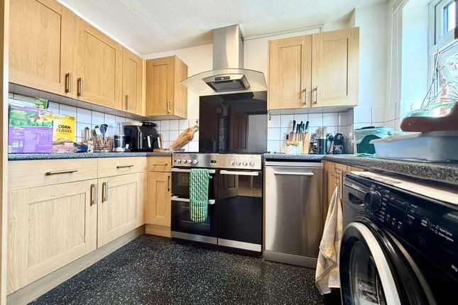 3 Rye Avenue, Cheltenham photo 2