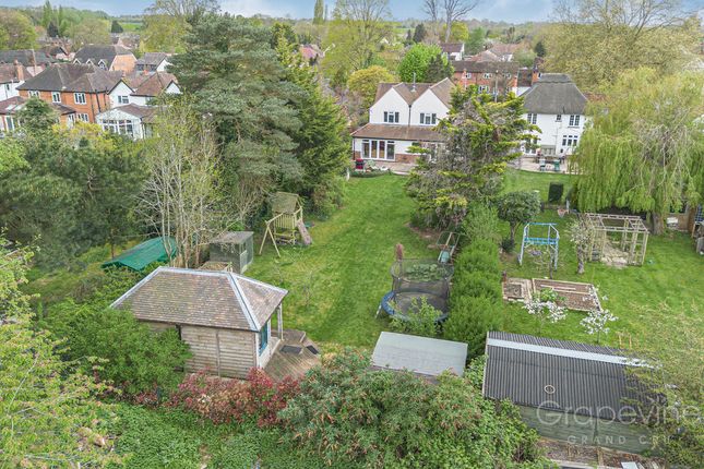 54, Park View Drive North, Reading photo 2