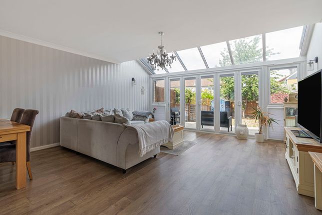 24, Heath End Road, Bexley photo 4