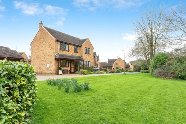 Detached house for sale in Haltonchesters, Bancroft, Milton Keynes, Buckinghamshire