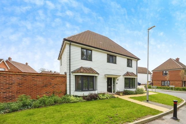 Thumbnail Detached house for sale in Hinxhill Road, Willesborough, Ashford