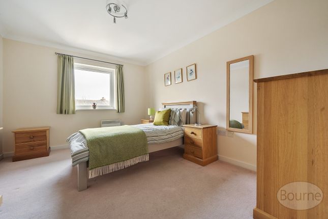 Flat 20, Butlers Place,, Portsmouth Road, Godalming photo 4
