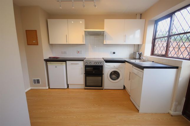 227, The Rowans, Milton photo 4
