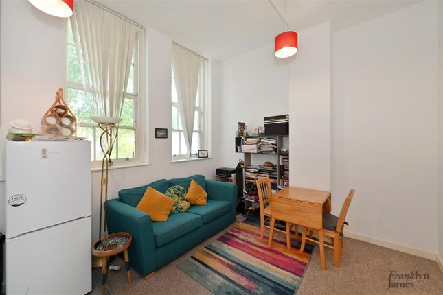 14 Gloster Ridley Court, 12 St. Annes Row,, London photo 2