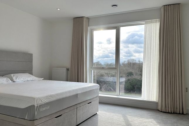 43, Lady White Crescent, Oxfordshire photo 3