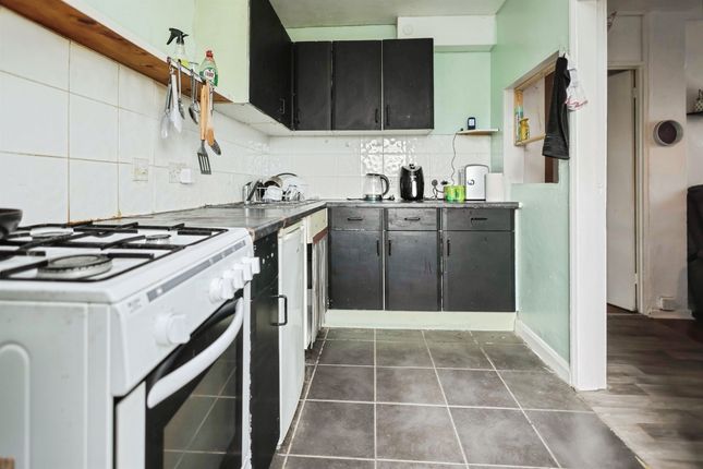 Flat 28, Carisbrooke House, Culmington Road, BIRMINGHAM photo 2