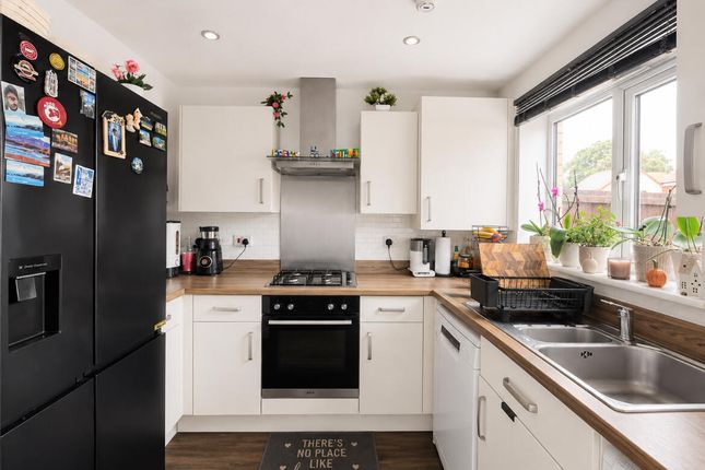 2, Fennel Drive, Norwich photo 2
