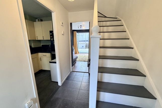 21, Althorp Close, Leicester photo 4