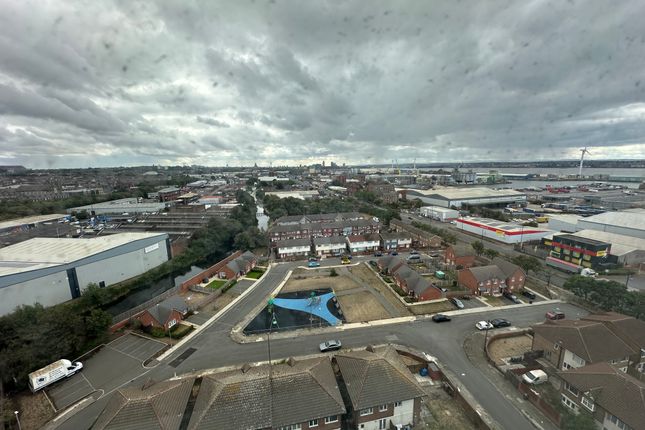 Flat 87, Bootle photo 3