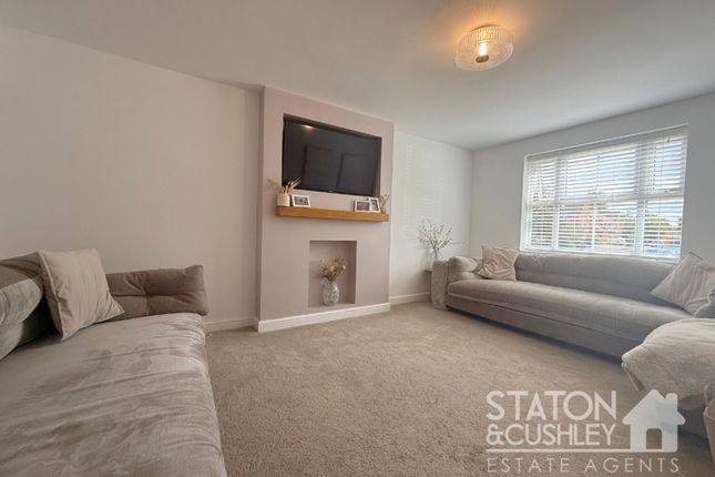 2 Grafton Close, Sutton-In-Ashfield photo 2