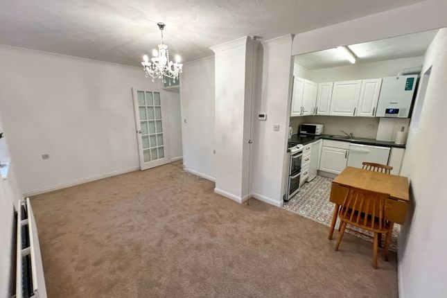 Dormer Lodge, 234,Flat 2, Coulsdon Road, Coulsdon photo 4