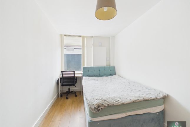 200, First Choice House, London Road, Lowfield Heath photo 2
