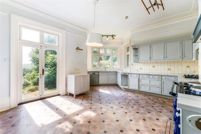 Grove House, 28, Quarry Road, Hampshire photo 4
