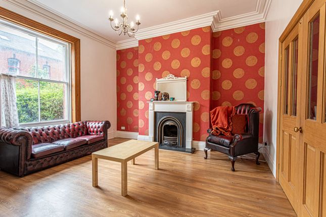 18 Wesley Road, Leeds photo 4