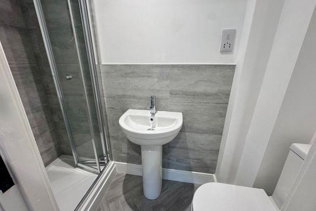 Room 1, 23, Olive Street, Sunderland photo 3